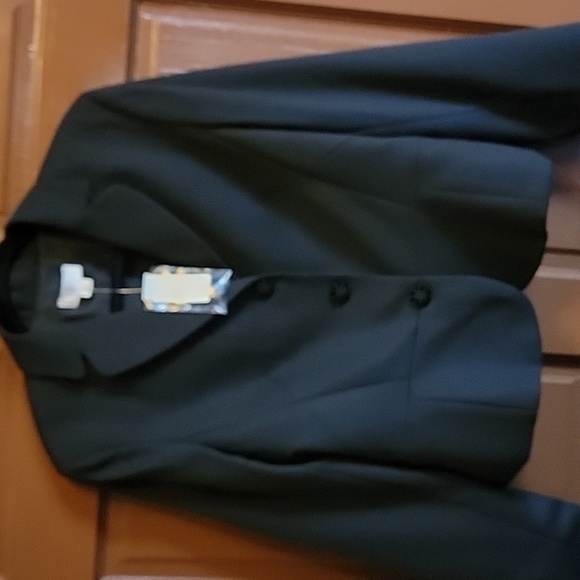 Loft-wool very light blk short blazer with peplum in back Size 12 NWT. - Picture 10 of 11